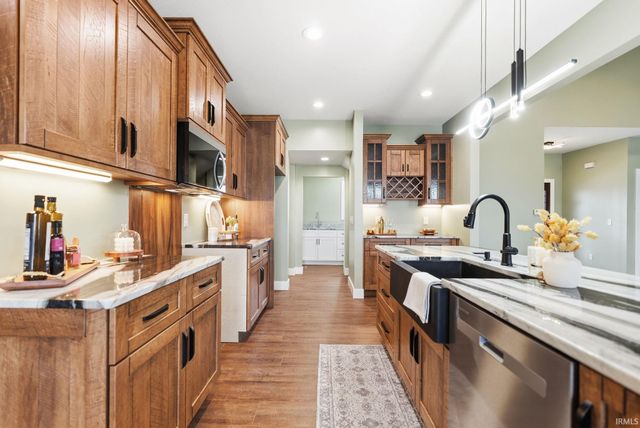 22583 Maumee Meadows Drive, Woodburn, IN 46797