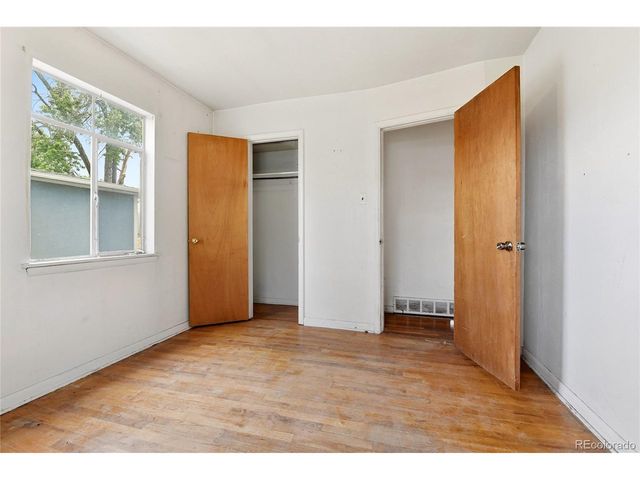 3817 S Inca St, Englewood, CO 80110