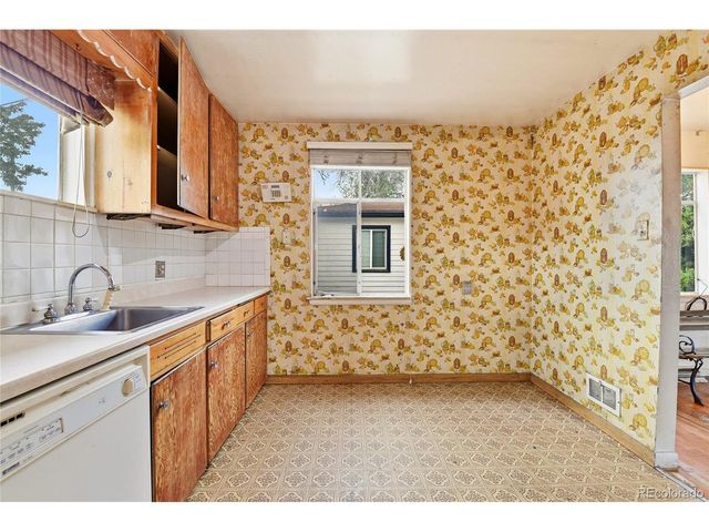 3817 S Inca St, Englewood, CO 80110