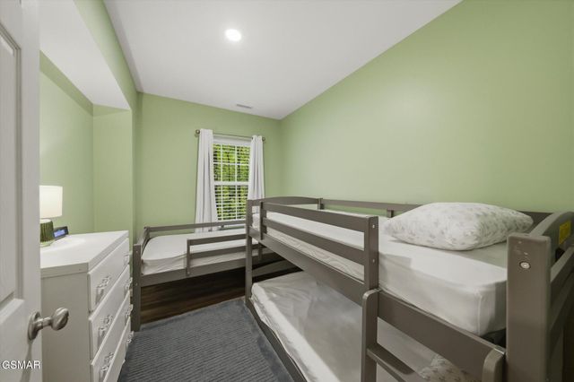 688 Ownby Drive, Gatlinburg, TN 37738