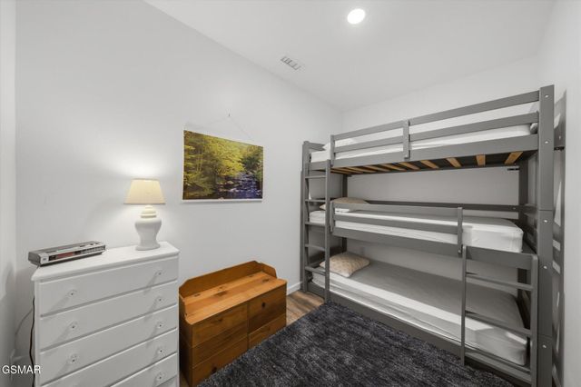 688 Ownby Drive, Gatlinburg, TN 37738