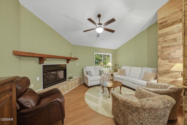 688 Ownby Drive, Gatlinburg, TN 37738
