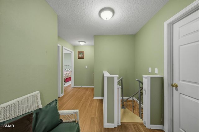 688 Ownby Drive, Gatlinburg, TN 37738