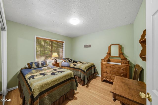 688 Ownby Drive, Gatlinburg, TN 37738