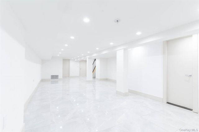 282 E 38th Street, Brooklyn, NY 11203