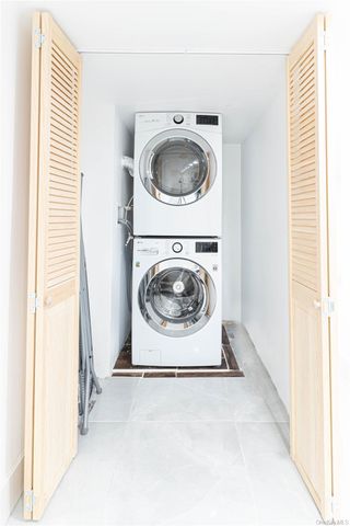 282 E 38th Street, Brooklyn, NY 11203