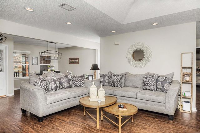 4403 Oak Haven, White Hall, AR 71602