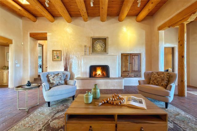 103 Sunflower Drive, Santa Fe, NM 87506