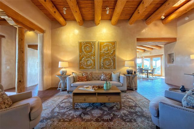 103 Sunflower Drive, Santa Fe, NM 87506