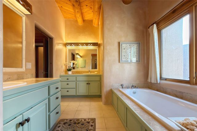 103 Sunflower Drive, Santa Fe, NM 87506