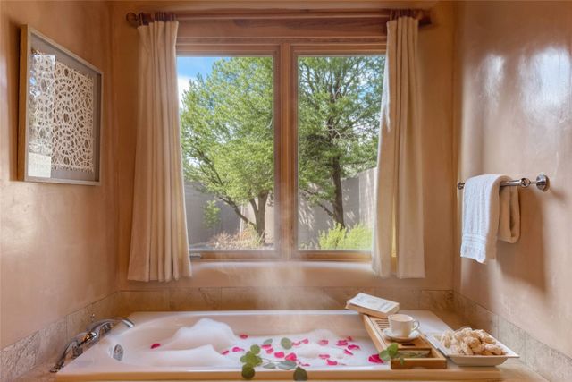 103 Sunflower Drive, Santa Fe, NM 87506