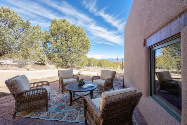 103 Sunflower Drive, Santa Fe, NM 87506