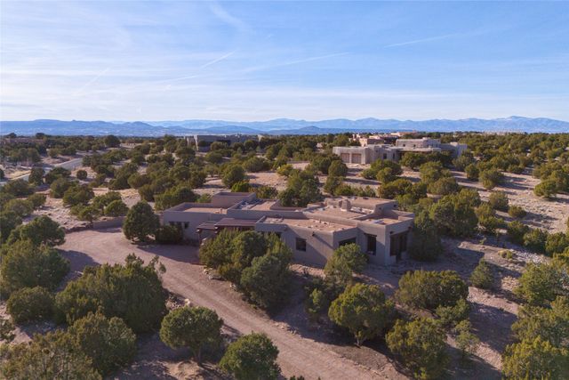 103 Sunflower Drive, Santa Fe, NM 87506