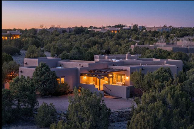 103 Sunflower Drive, Santa Fe, NM 87506