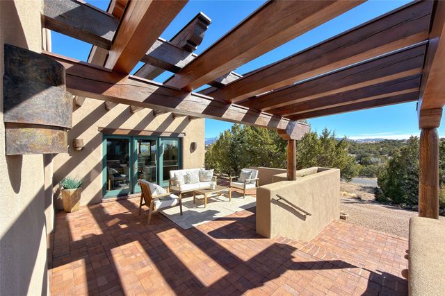 103 Sunflower Drive, Santa Fe, NM 87506