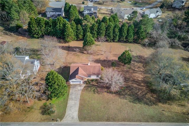 156 Alicia Drive, Winder, GA 30680