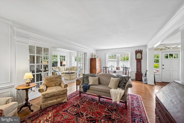 2456 HILLCREST RD, Drexel Hill, PA 19026