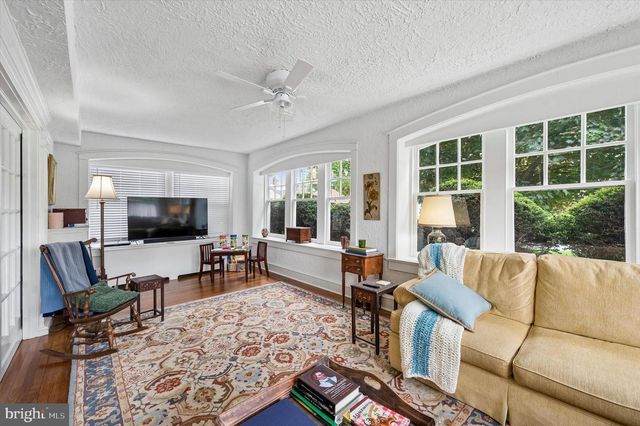 2456 HILLCREST RD, Drexel Hill, PA 19026
