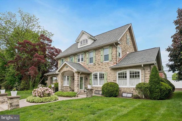 2456 HILLCREST RD, Drexel Hill, PA 19026