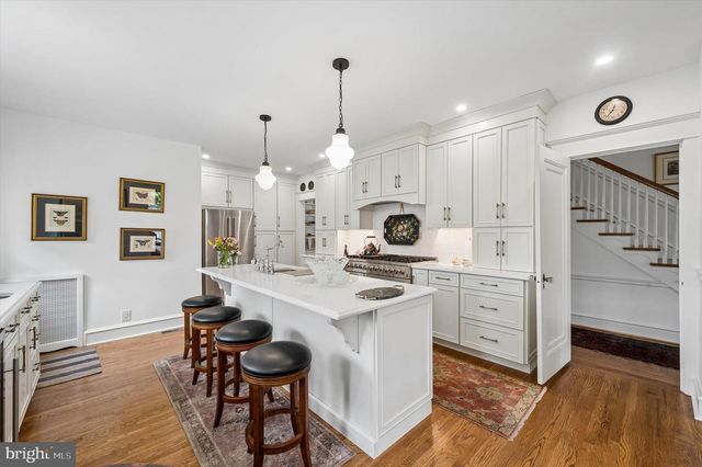 2456 HILLCREST RD, Drexel Hill, PA 19026