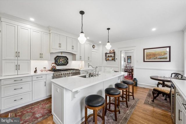 2456 HILLCREST RD, Drexel Hill, PA 19026