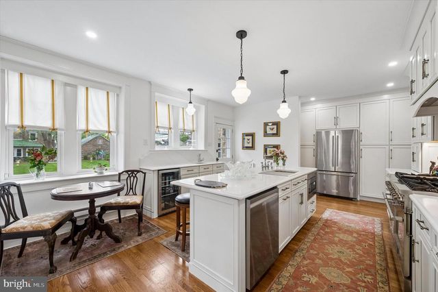 2456 HILLCREST RD, Drexel Hill, PA 19026