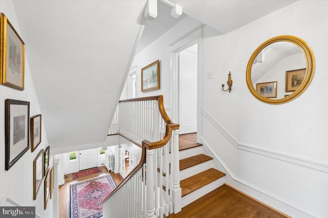 2456 HILLCREST RD, Drexel Hill, PA 19026