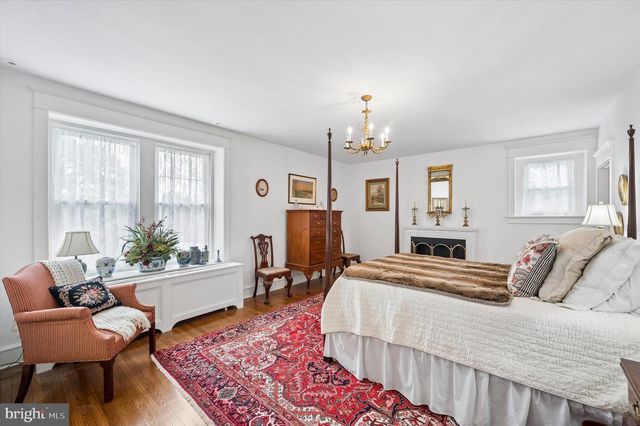 2456 HILLCREST RD, Drexel Hill, PA 19026