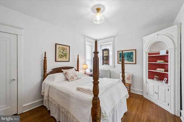2456 HILLCREST RD, Drexel Hill, PA 19026