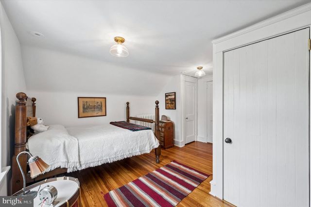 2456 HILLCREST RD, Drexel Hill, PA 19026