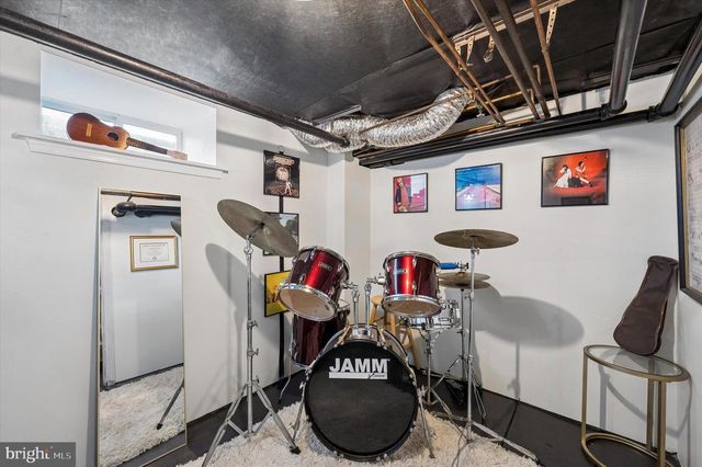 2456 HILLCREST RD, Drexel Hill, PA 19026