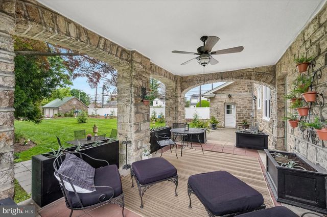 2456 HILLCREST RD, Drexel Hill, PA 19026