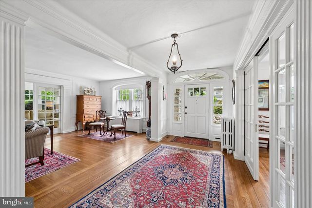 2456 HILLCREST RD, Drexel Hill, PA 19026