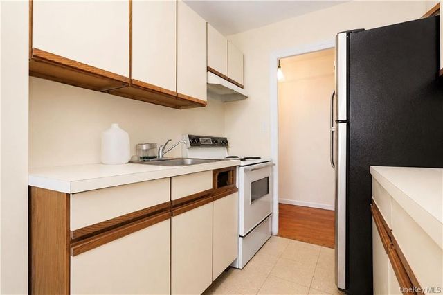 190 72nd Street 122, Brooklyn, NY 11209