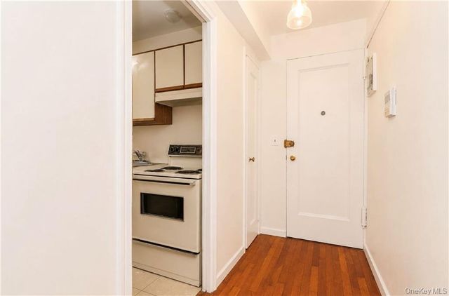 190 72nd Street 122, Brooklyn, NY 11209