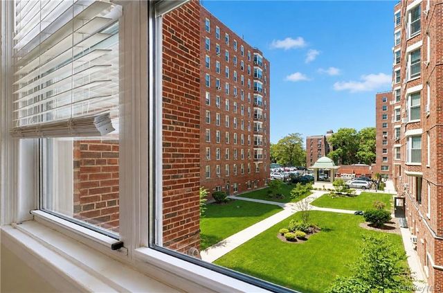 190 72nd Street 122, Brooklyn, NY 11209