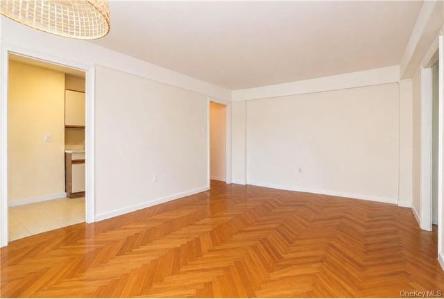 190 72nd Street 122, Brooklyn, NY 11209