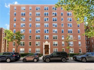 190 72nd Street 122, Brooklyn, NY 11209