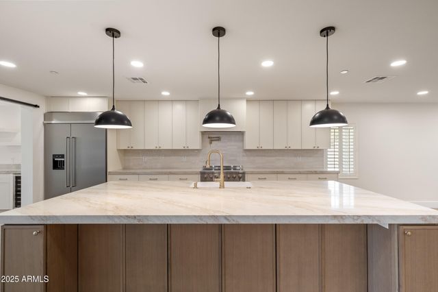 8236 E LIPPIZAN Trail, Scottsdale, AZ 85258