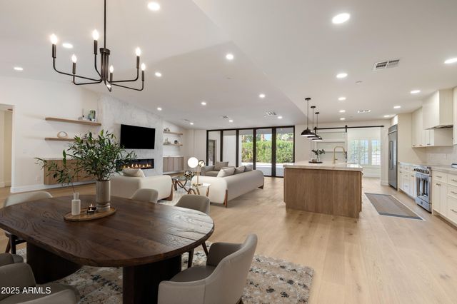 8236 E LIPPIZAN Trail, Scottsdale, AZ 85258