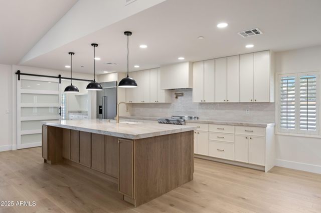 8236 E LIPPIZAN Trail, Scottsdale, AZ 85258