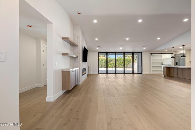 8236 E LIPPIZAN Trail, Scottsdale, AZ 85258