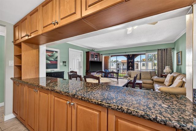 7701 STARKEY ROAD 602, Seminole, FL 33777