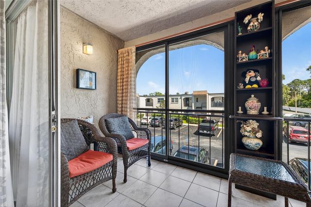 7701 STARKEY ROAD 602, Seminole, FL 33777