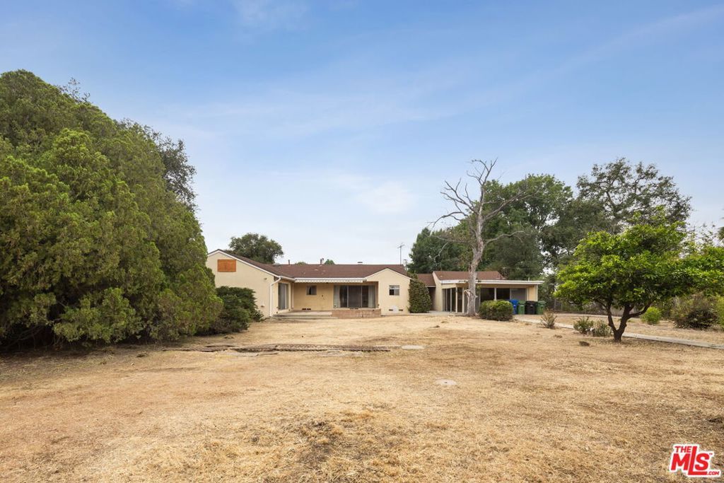 Image 30 of property listing at 6846 Wish Avenue, Van Nuys, CA 91406