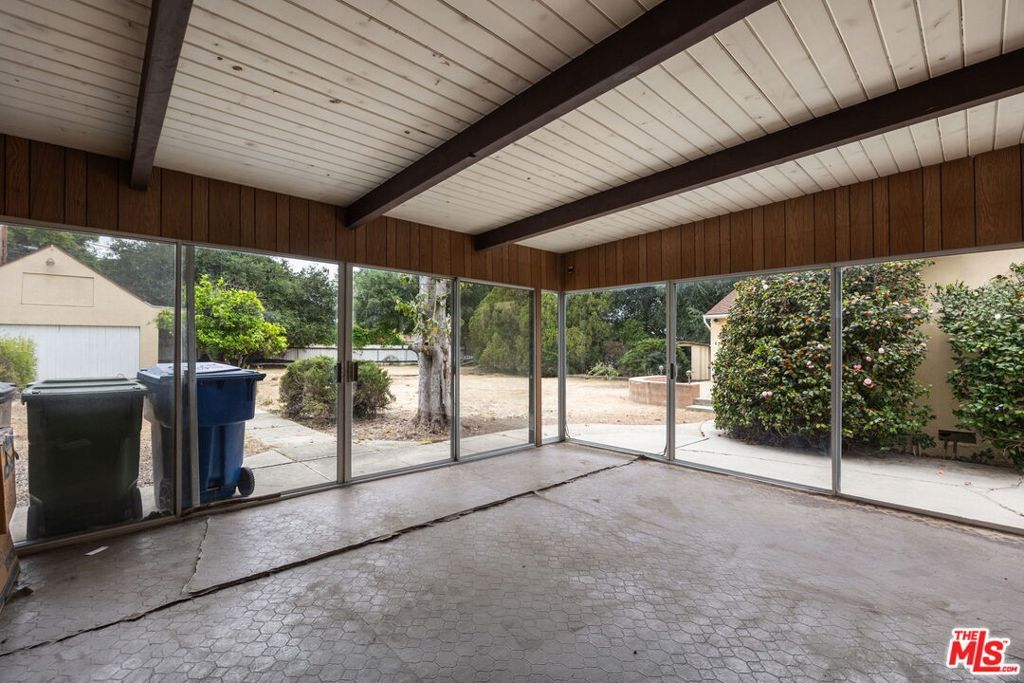 Image 39 of property listing at 6846 Wish Avenue, Van Nuys, CA 91406