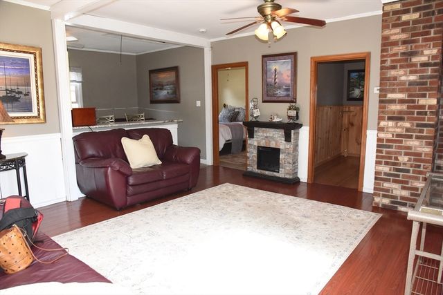 78 Munsey Ave, Swansea, MA 02777