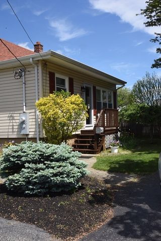 78 Munsey Ave, Swansea, MA 02777