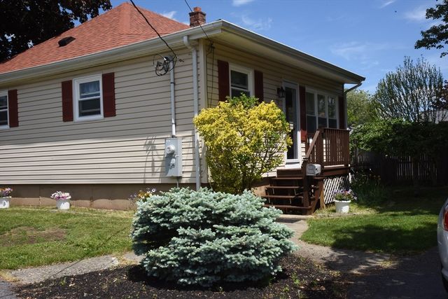 78 Munsey Ave, Swansea, MA 02777