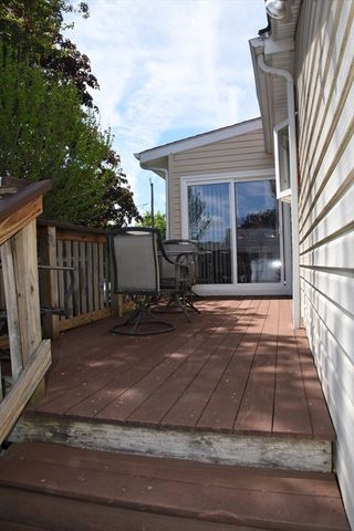 78 Munsey Ave, Swansea, MA 02777